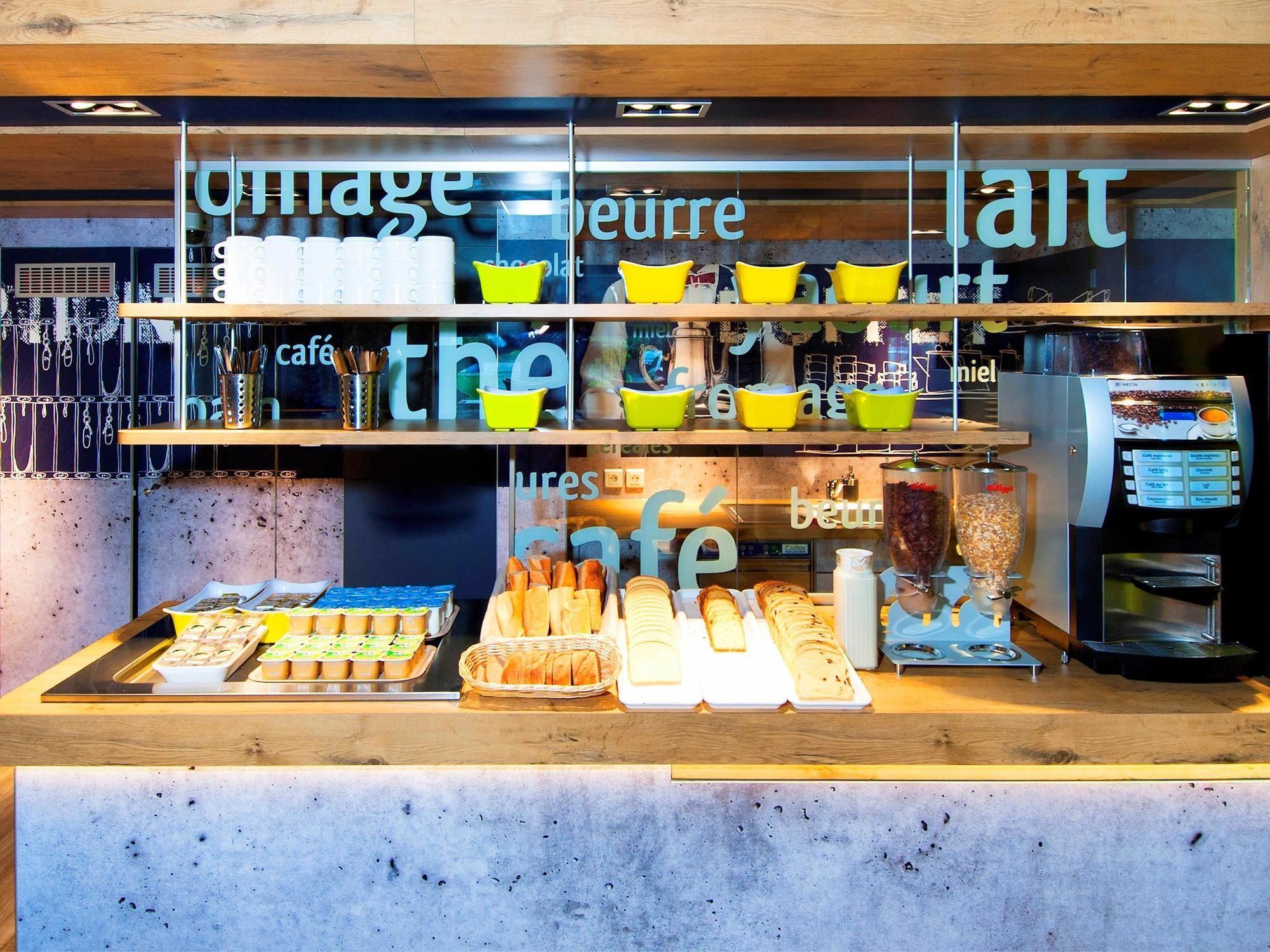 Ibis Budget Velizy Exterior foto