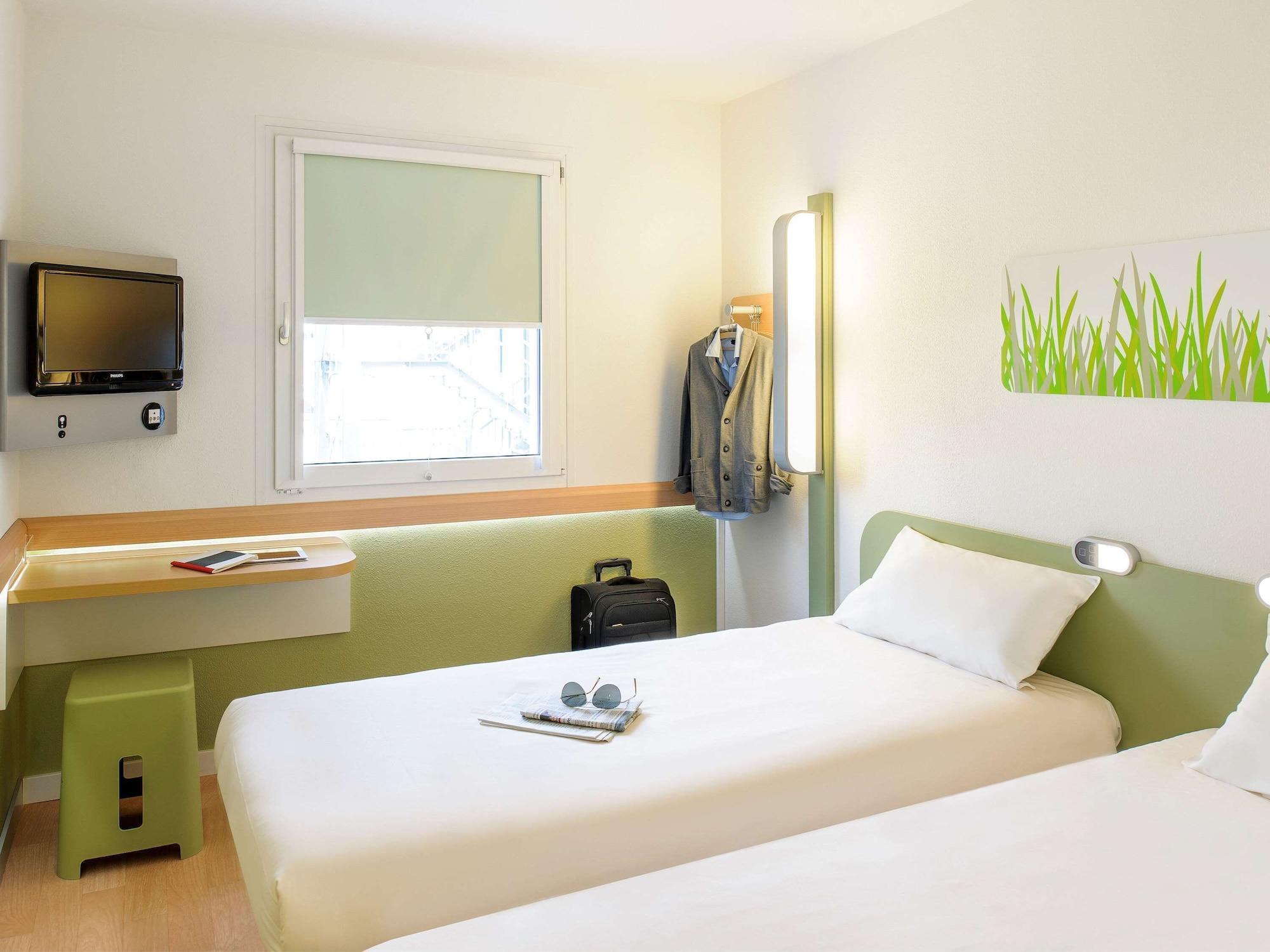 Ibis Budget Velizy Exterior foto
