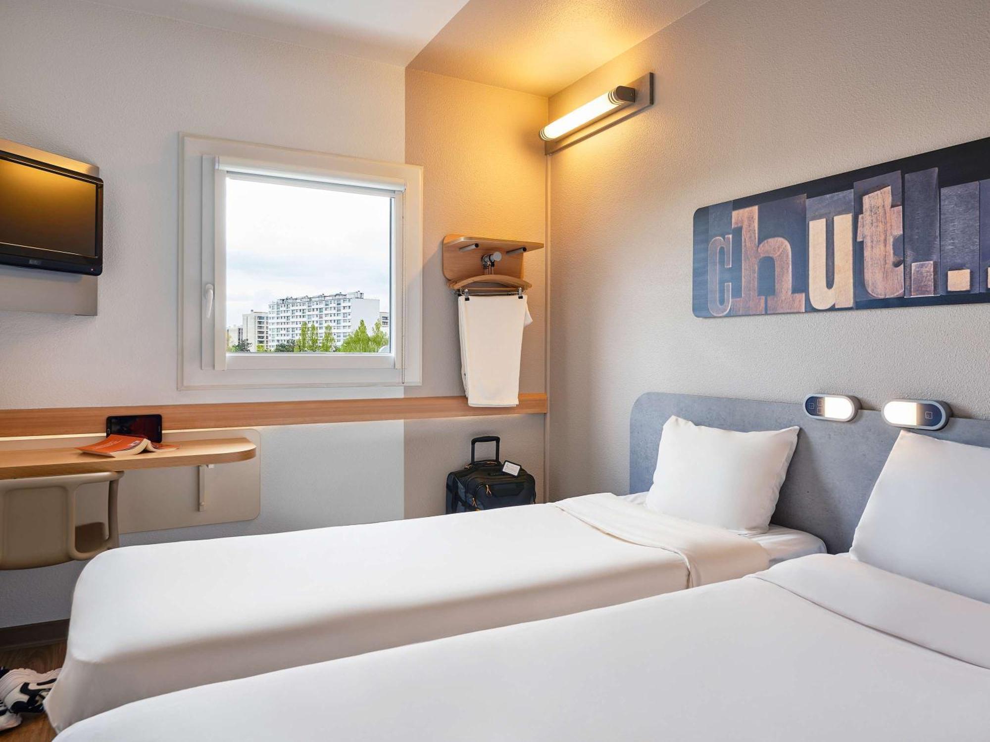 Ibis Budget Velizy Exterior foto