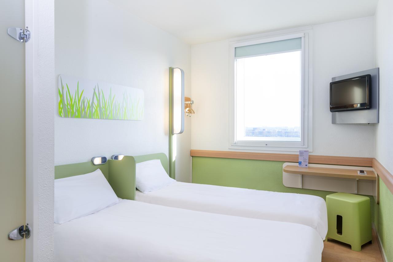 Ibis Budget Velizy Exterior foto
