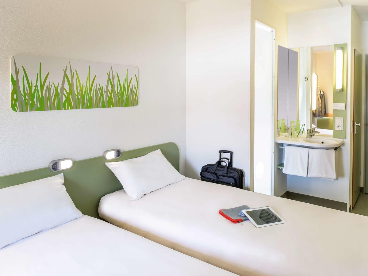 Ibis Budget Velizy Exterior foto